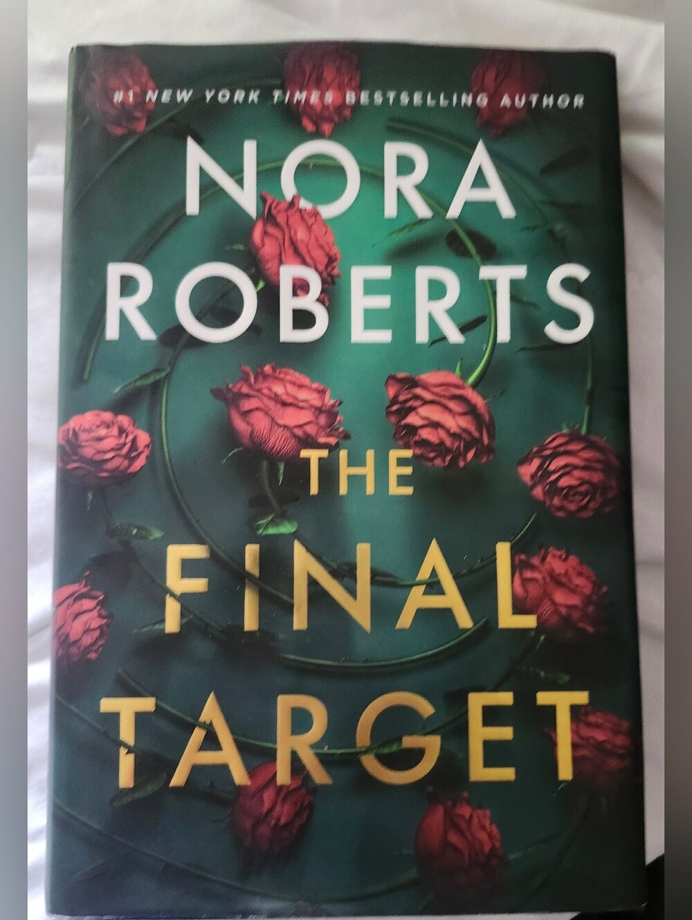The Final Target - Green & Red Hardcover Novel